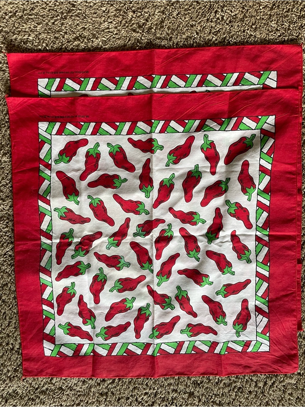 Vtg Bandanas Hot Pepper Made In USA Hav-A-Hank Chili Peppers Set of 2 USA Made